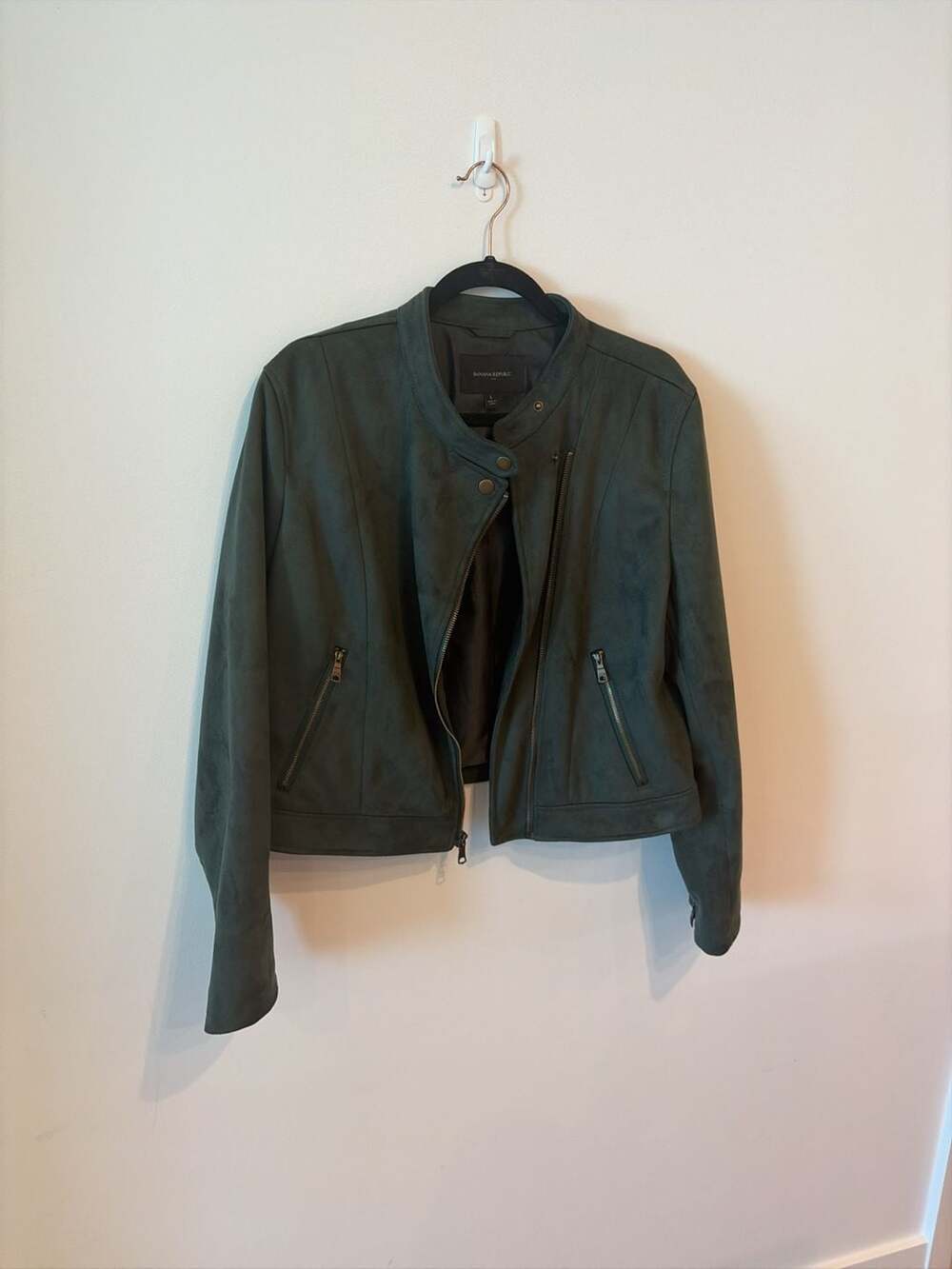 2019 Banana Republic Women's Olive Green Vegan Suede Moto Jacket